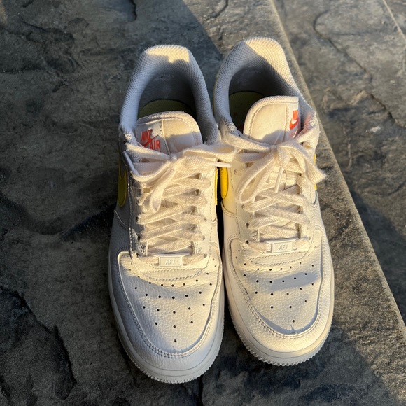 NIKE | AIRFORCE 1s - Picture 7 of 11